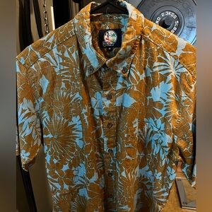 Reyn Spooner aloha shirt